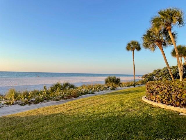 BELLEAIR KEY CONDO - Residential