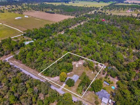 A home in DUNNELLON