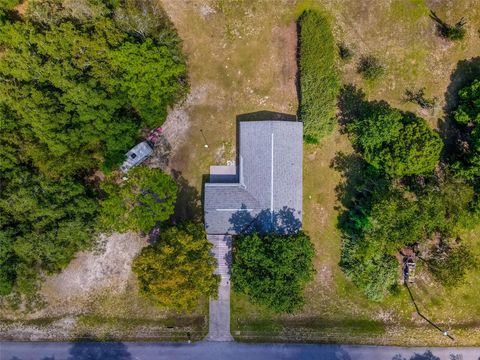 A home in DUNNELLON