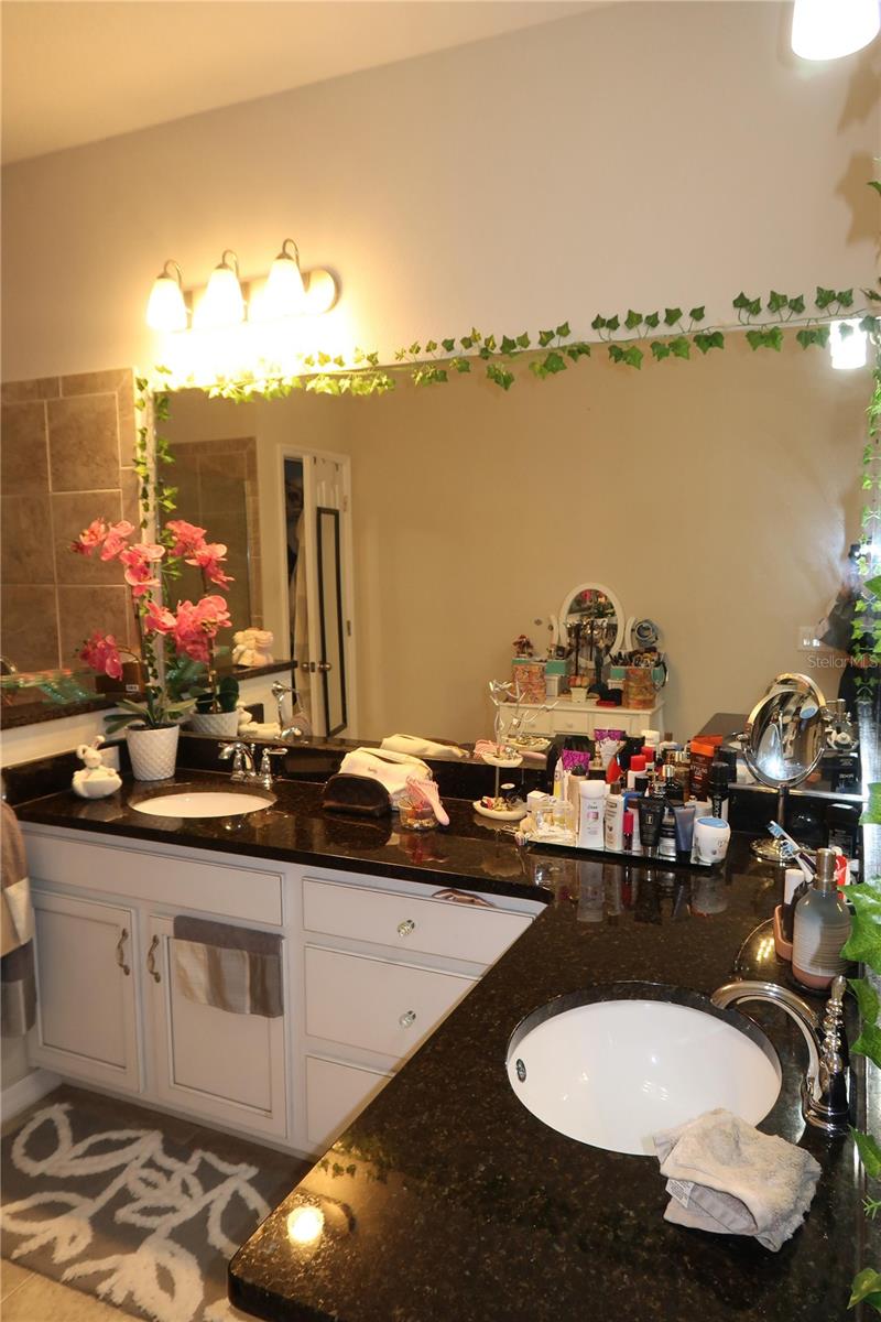 SHINGLE CREEK RESERVE AT THE OAKS PH 5 - Residential