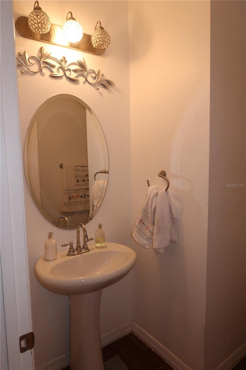 SHINGLE CREEK RESERVE AT THE OAKS PH 5 - Residential