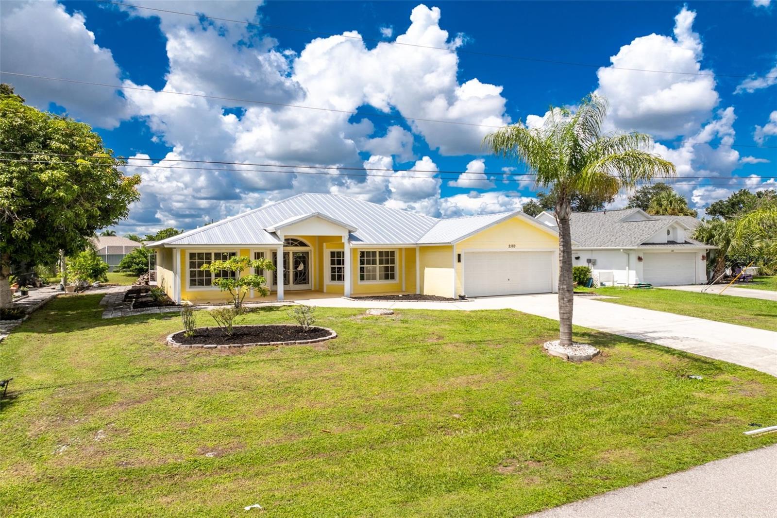 2169 PAGODA LANE, PUNTA GORDA, FL, 33983 2 2169 PAGODA LANE