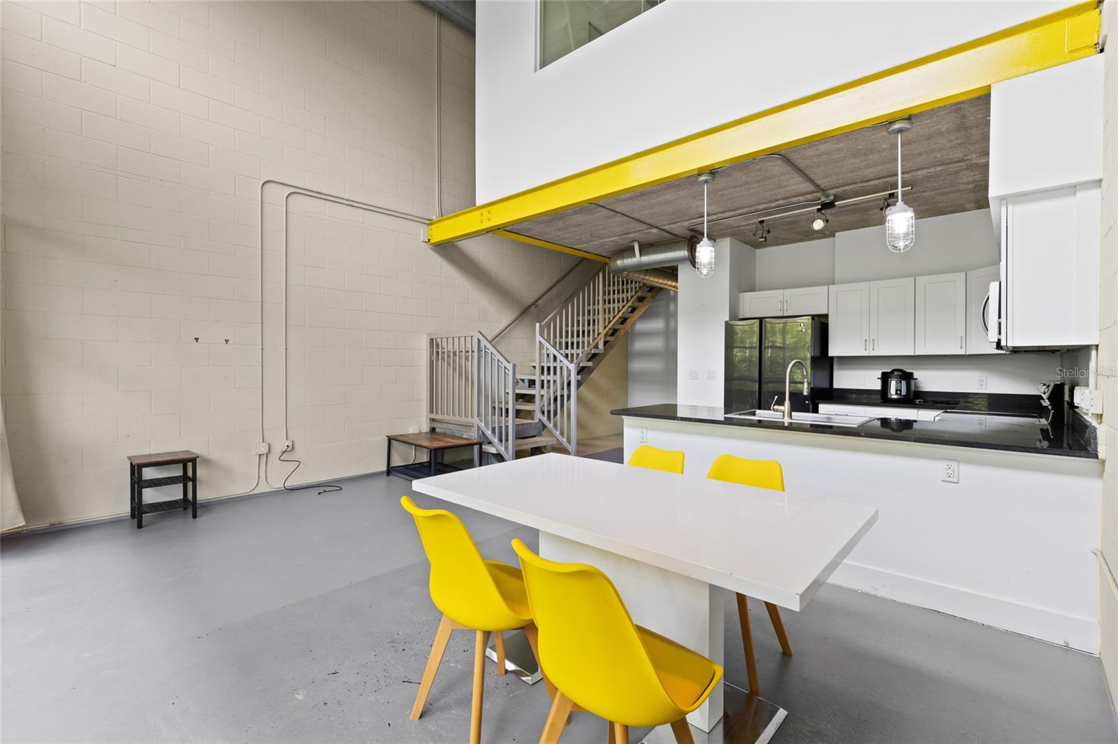 LOFTS OASIS CONDO - Residential