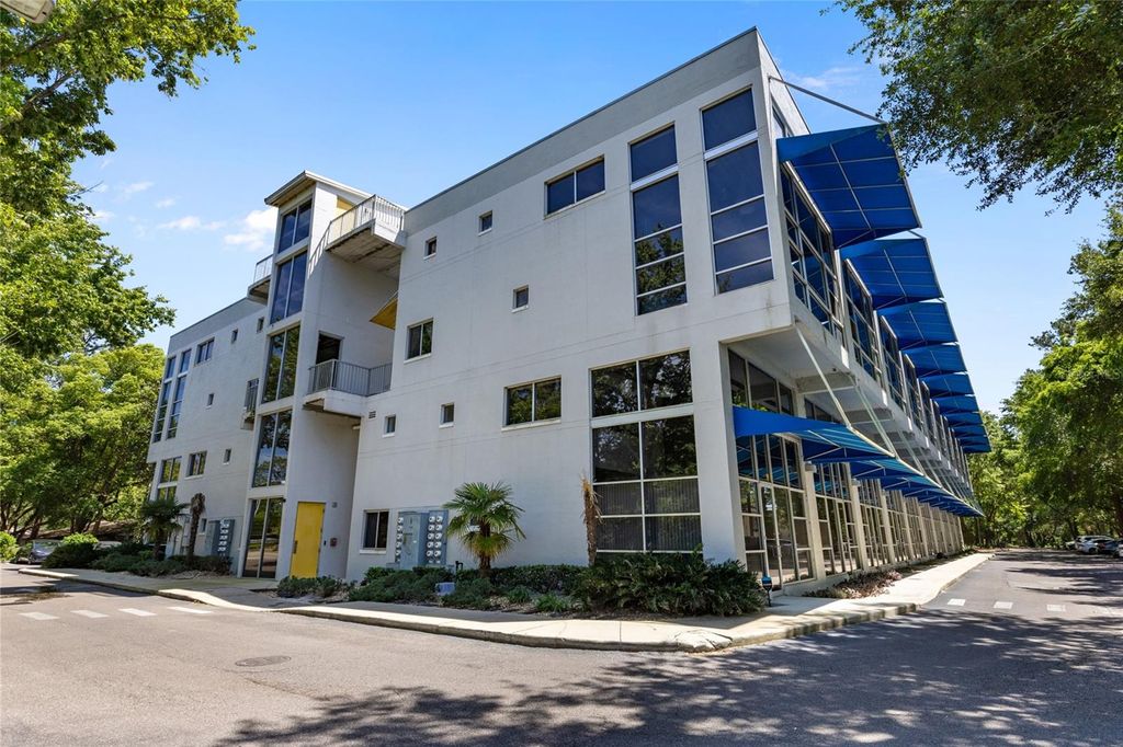 Photo of 2515 SW 35th Place #203, Gainesville, FL 32608 (MLS # GC536502)