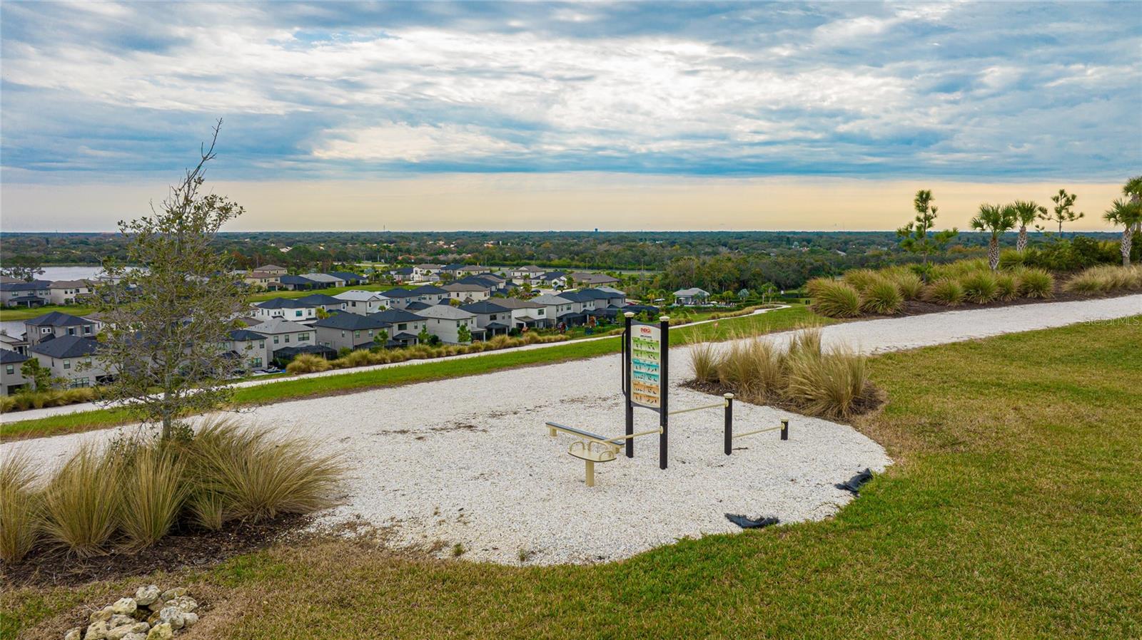 GRANDVIEW AT THE HEIGHTS - Residential Lease