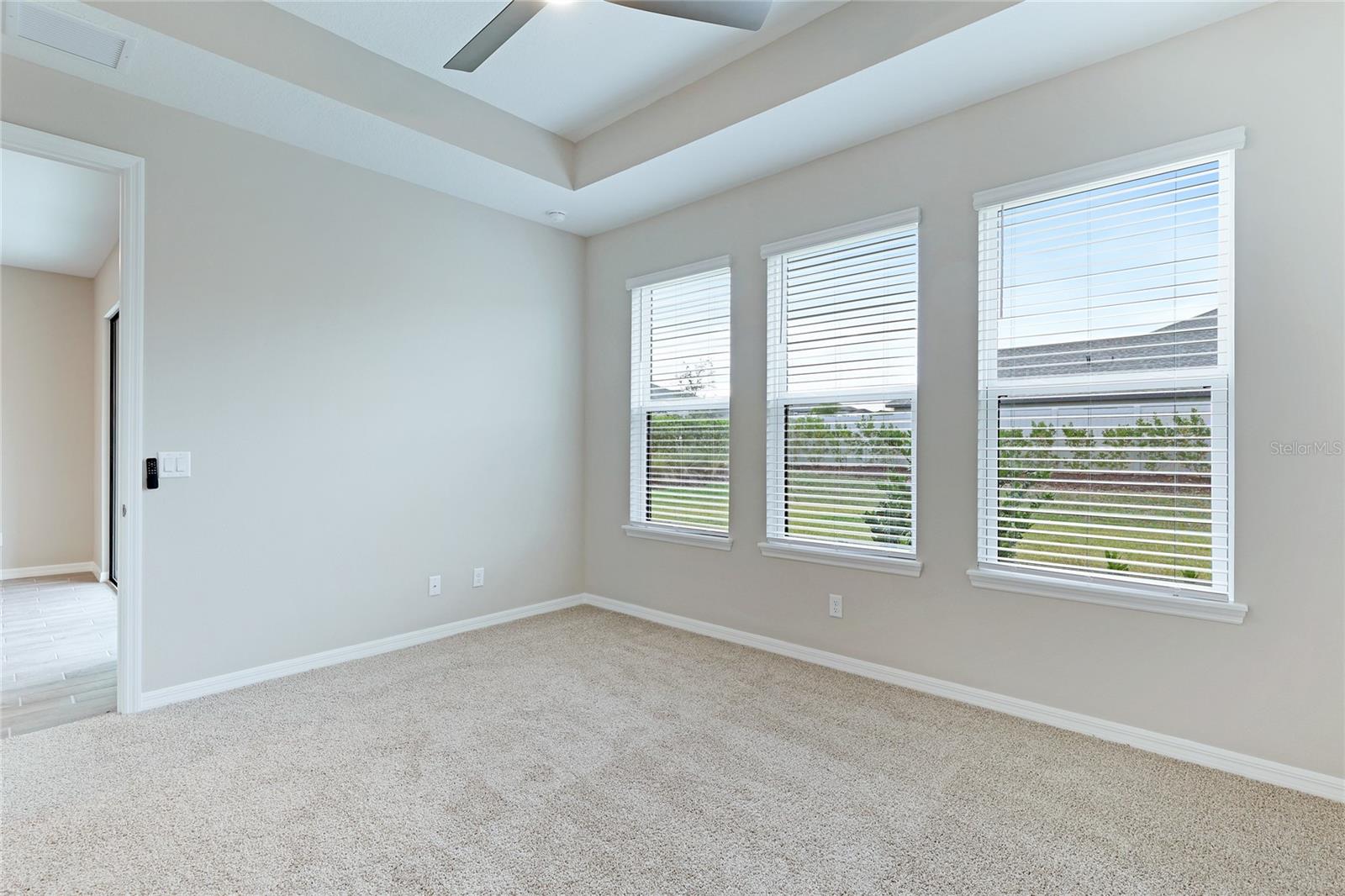 GRANDVIEW AT THE HEIGHTS - Residential Lease