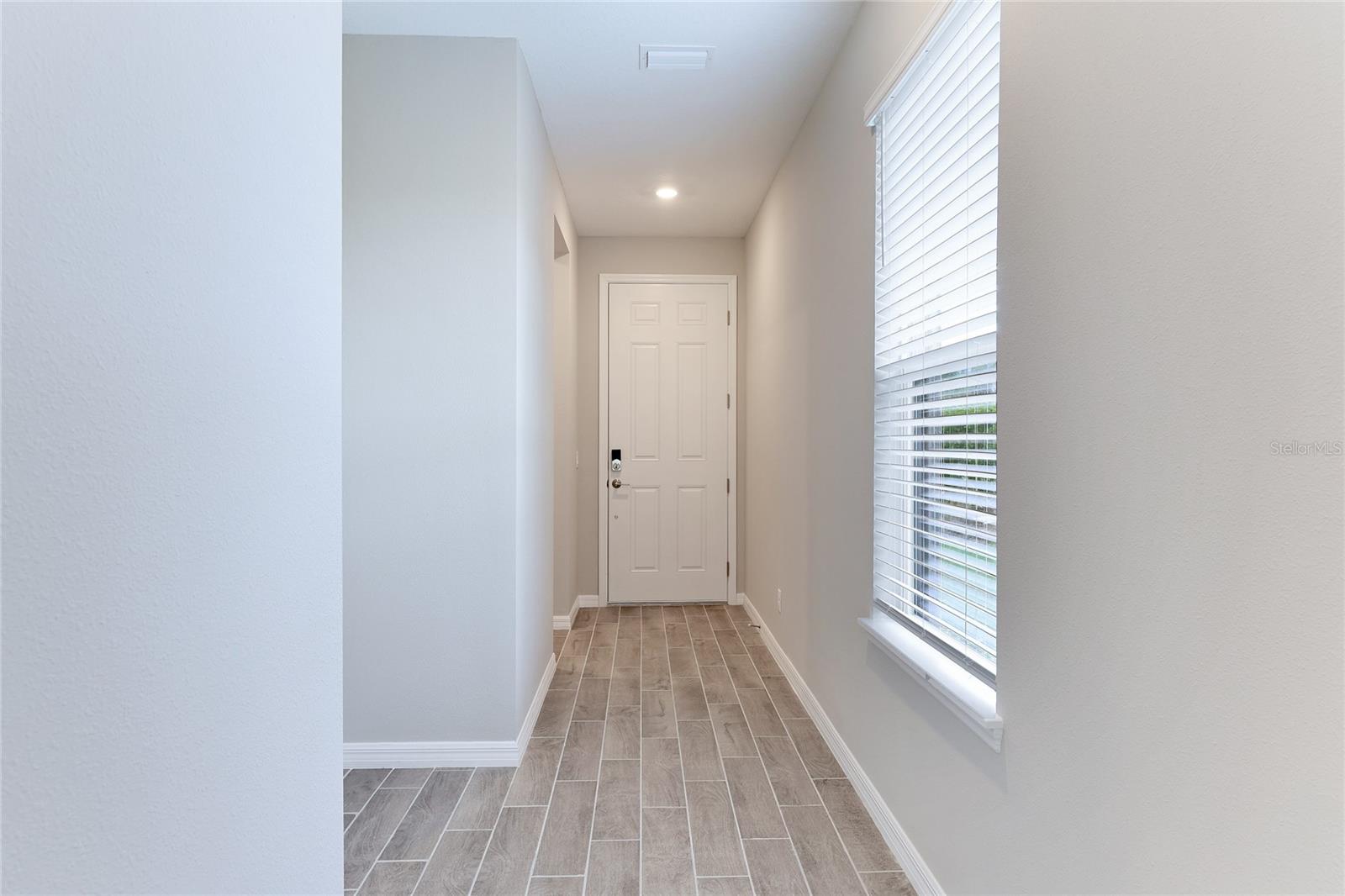 GRANDVIEW AT THE HEIGHTS - Residential Lease