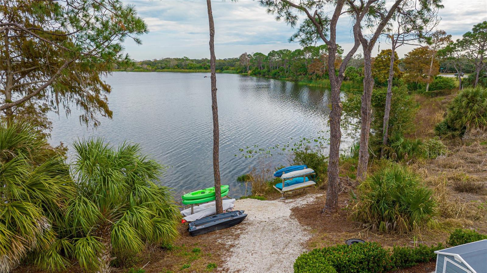 GRANDVIEW AT THE HEIGHTS - Residential Lease