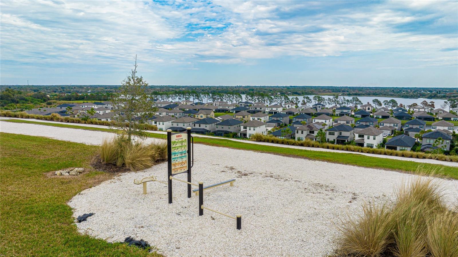 GRANDVIEW AT THE HEIGHTS - Residential Lease