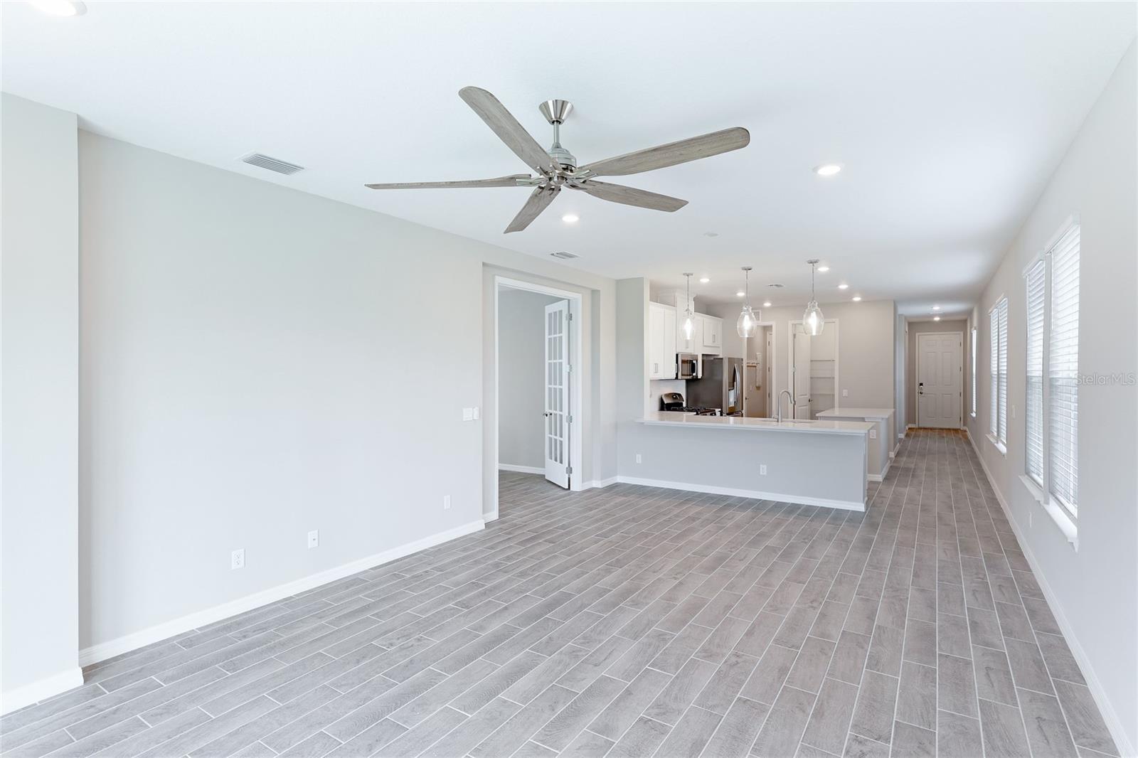 GRANDVIEW AT THE HEIGHTS - Residential Lease