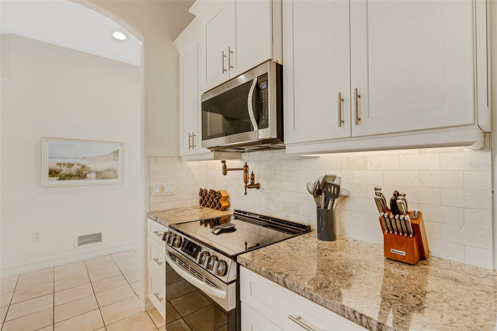 EDGEMONT - Residential Lease