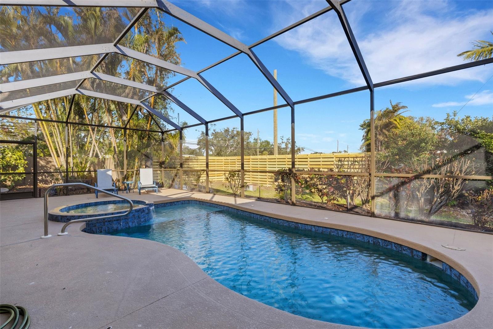 EDGEMONT - Residential Lease