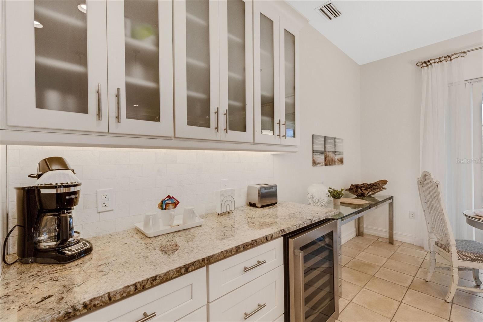 EDGEMONT - Residential Lease