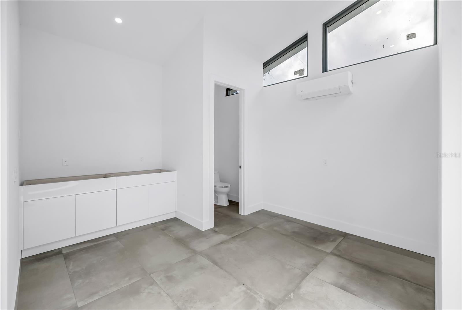 AKIN ACRES - Residential Lease
