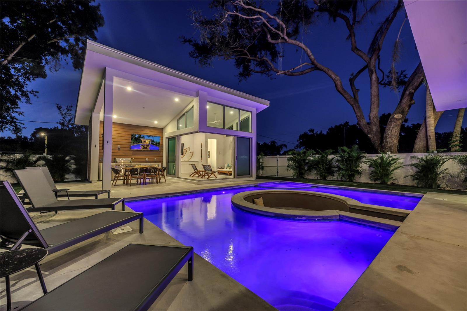 AKIN ACRES - Residential Lease