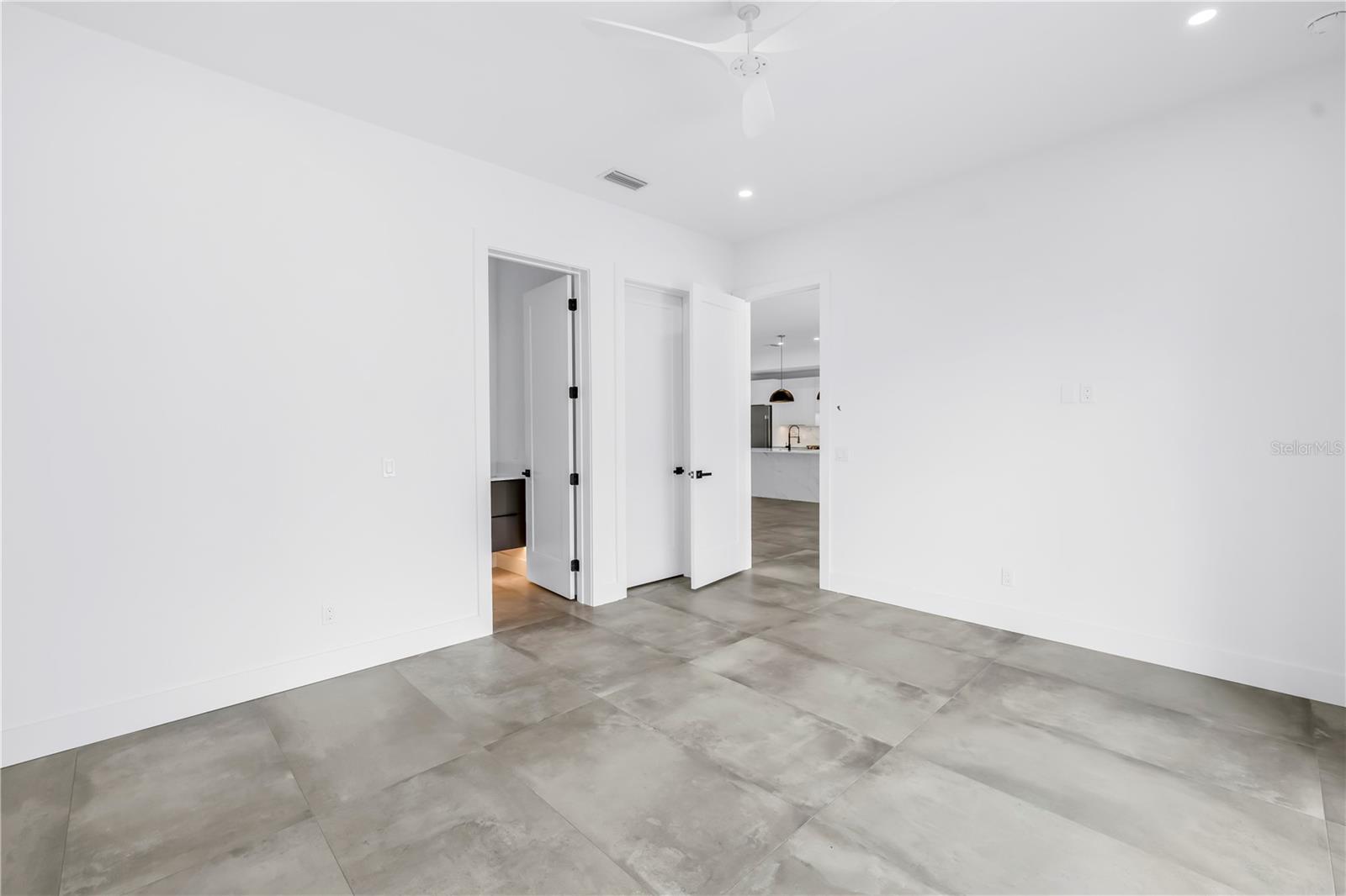 AKIN ACRES - Residential Lease