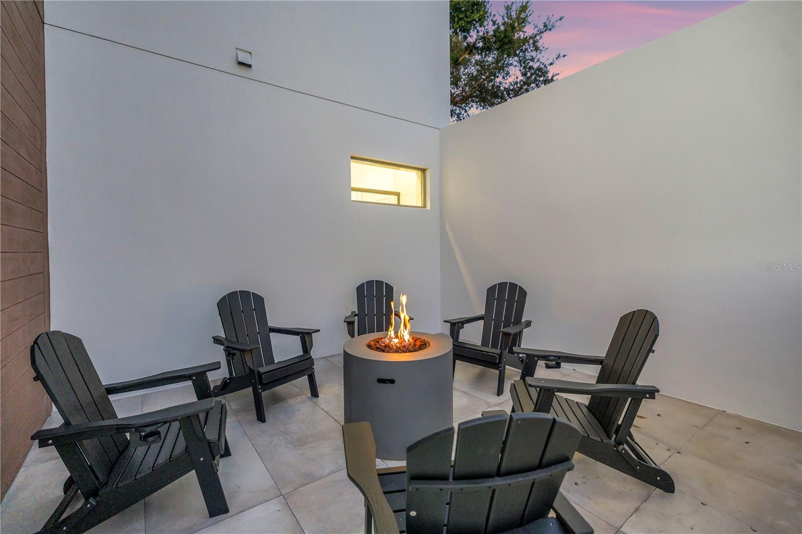 AKIN ACRES - Residential Lease