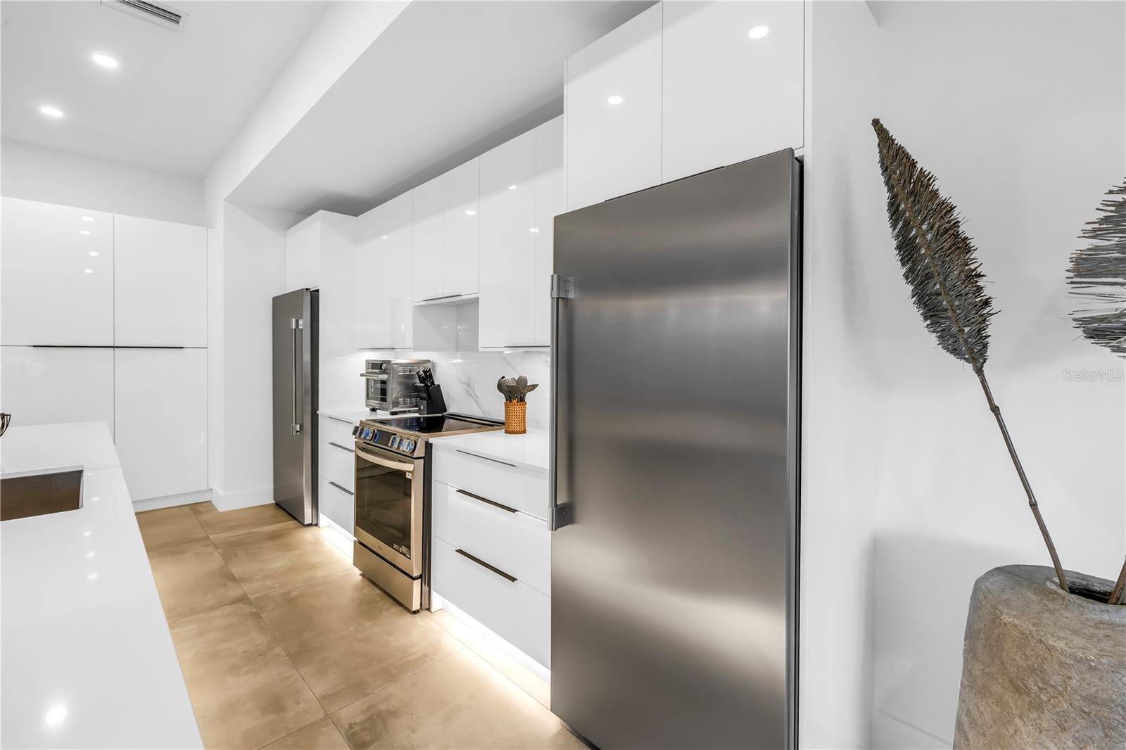 AKIN ACRES - Residential Lease