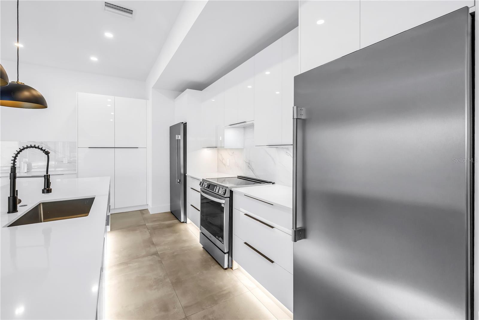 AKIN ACRES - Residential Lease