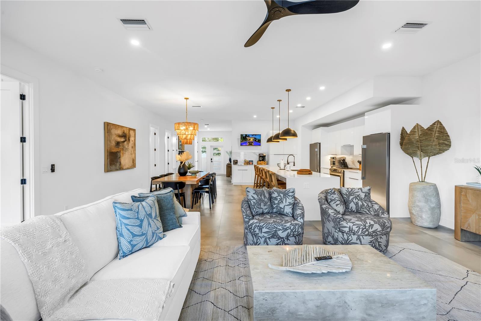 AKIN ACRES - Residential Lease