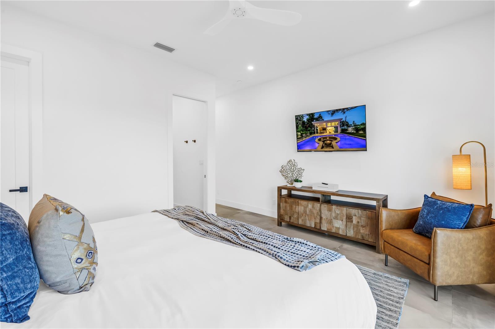 AKIN ACRES - Residential Lease