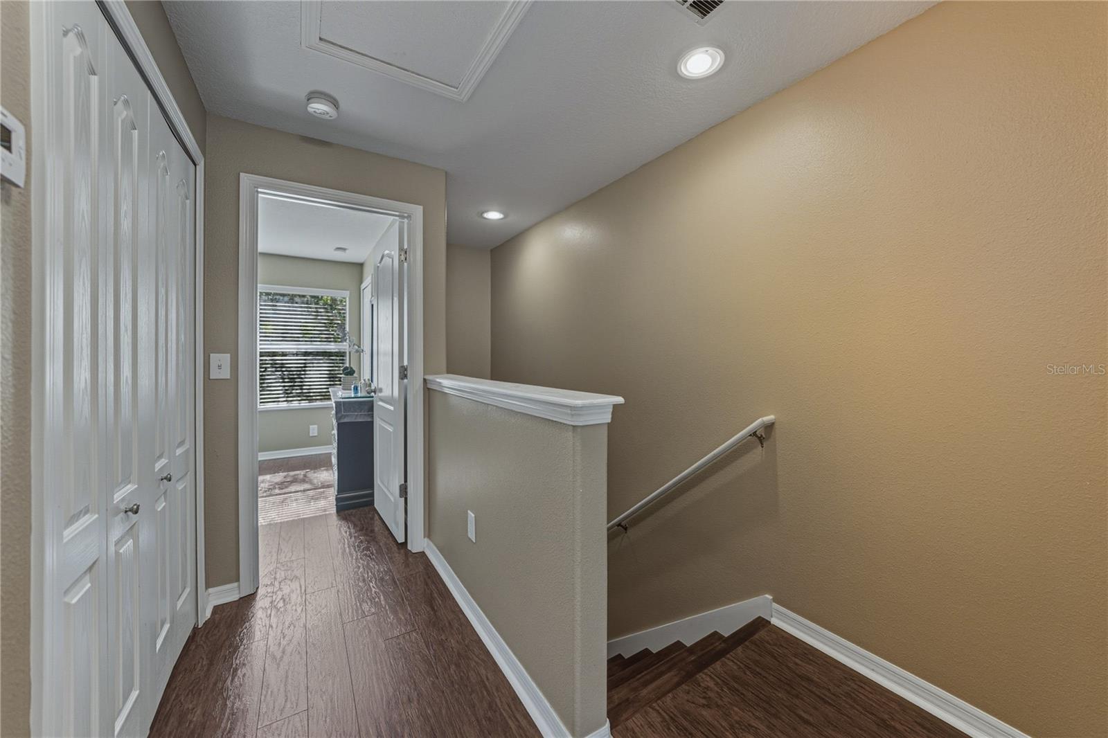 HAMMOCKS - Residential