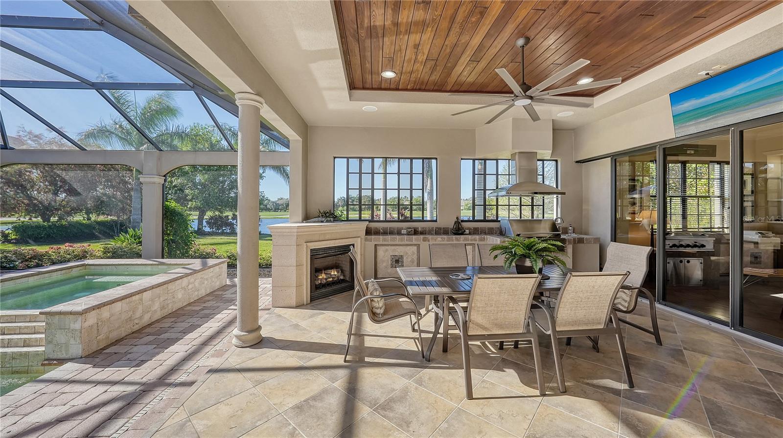 COUNTRY CLUB EAST AT LAKEWD RNCH PP - Residential