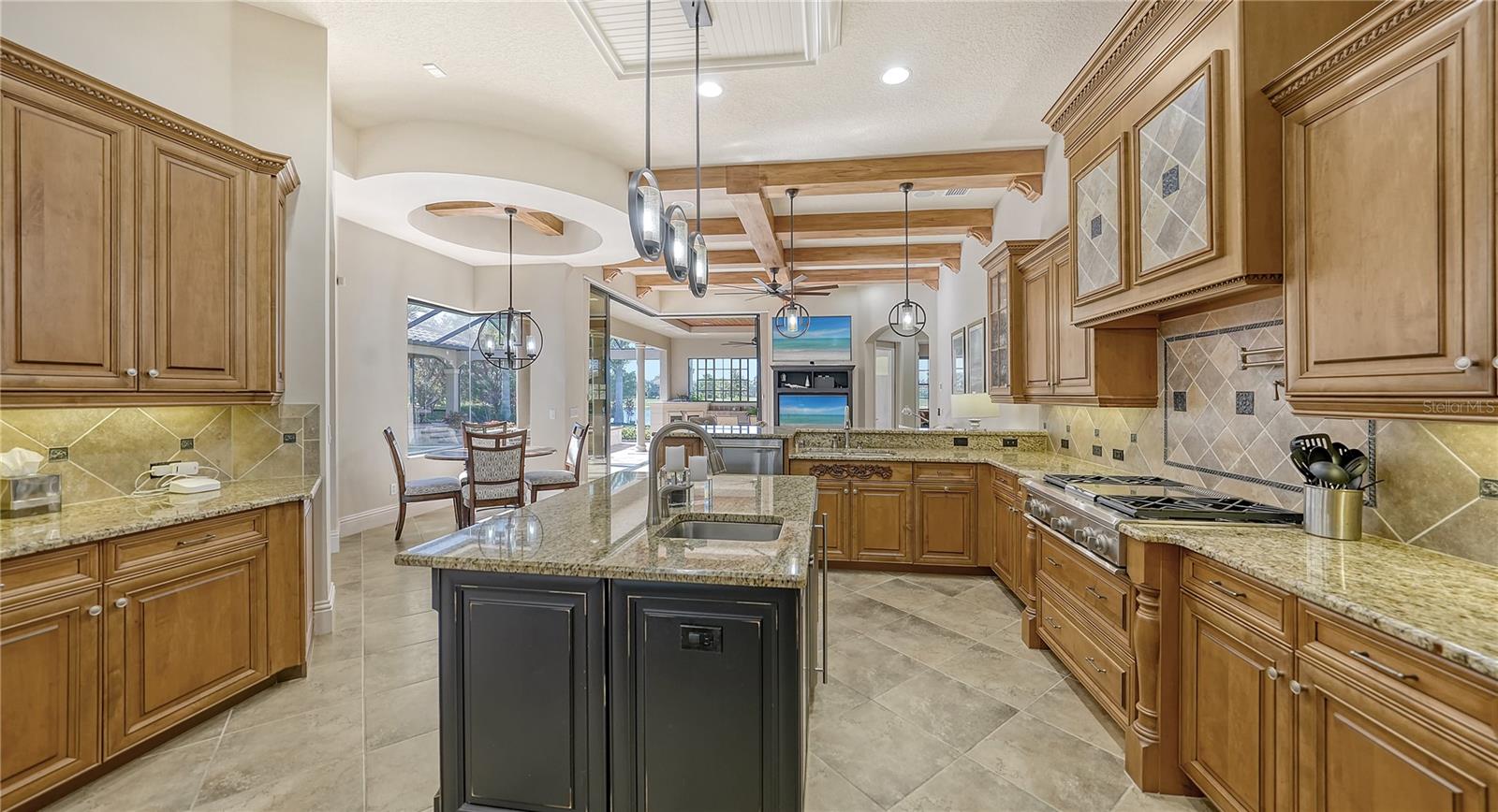 COUNTRY CLUB EAST AT LAKEWD RNCH PP - Residential