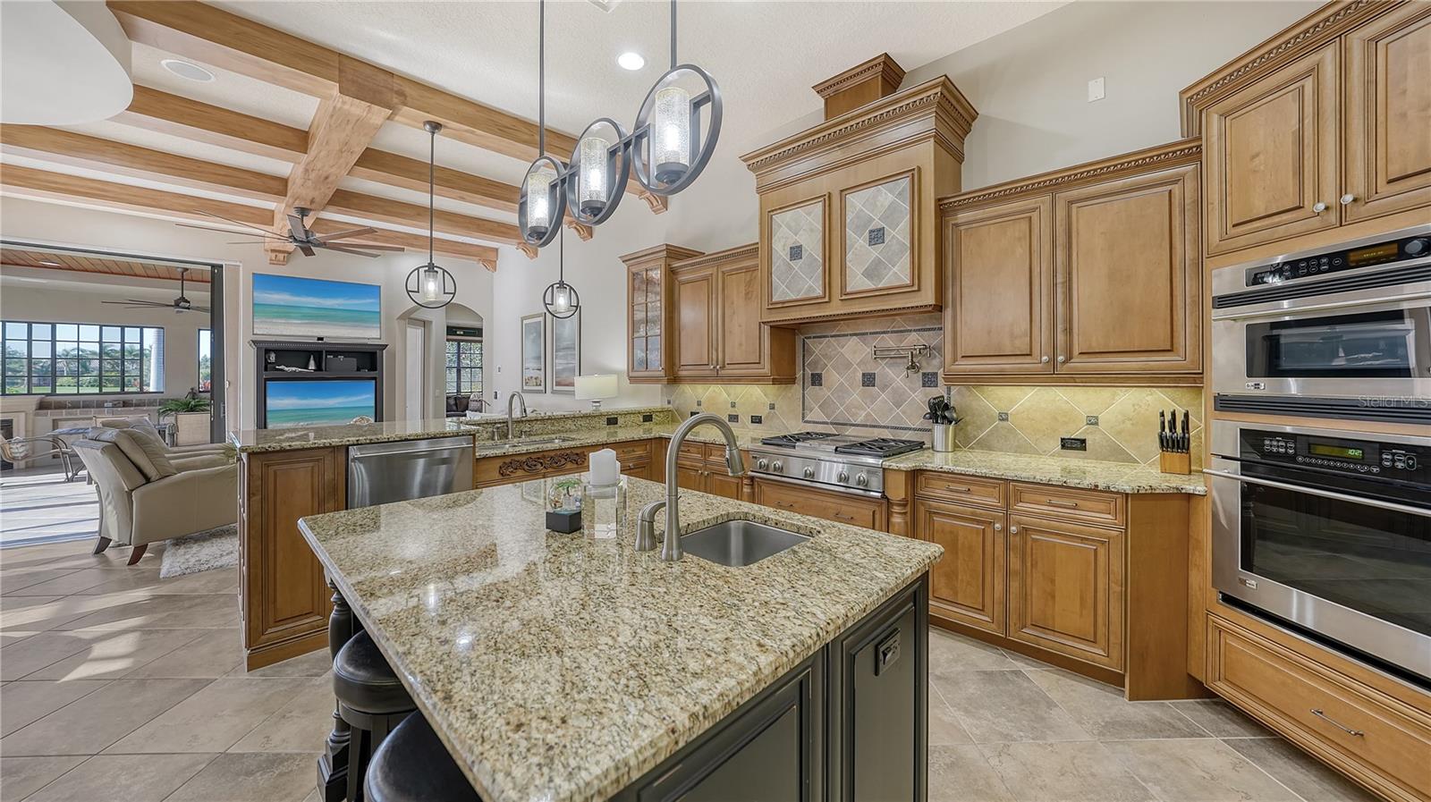 COUNTRY CLUB EAST AT LAKEWD RNCH PP - Residential