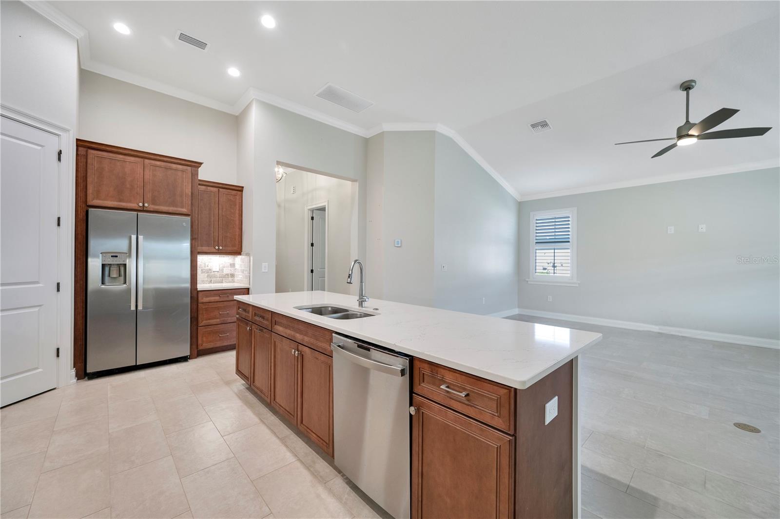 LAKE JAMES PH 4 - Residential