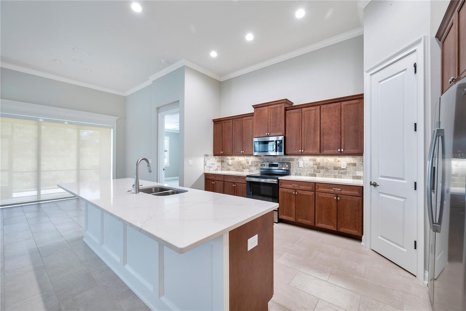 LAKE JAMES PH 4 - Residential