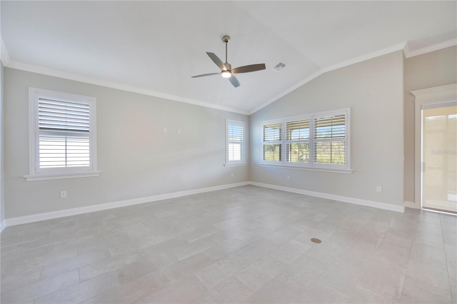 LAKE JAMES PH 4 - Residential