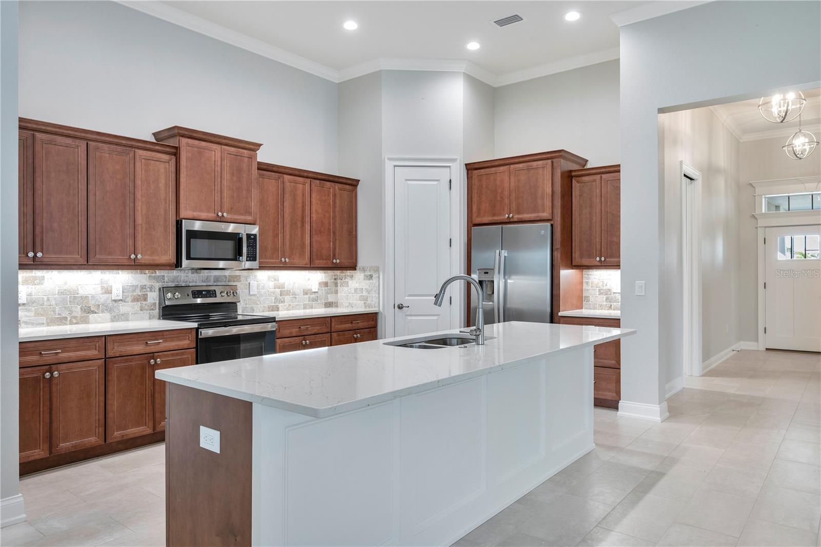 LAKE JAMES PH 4 - Residential