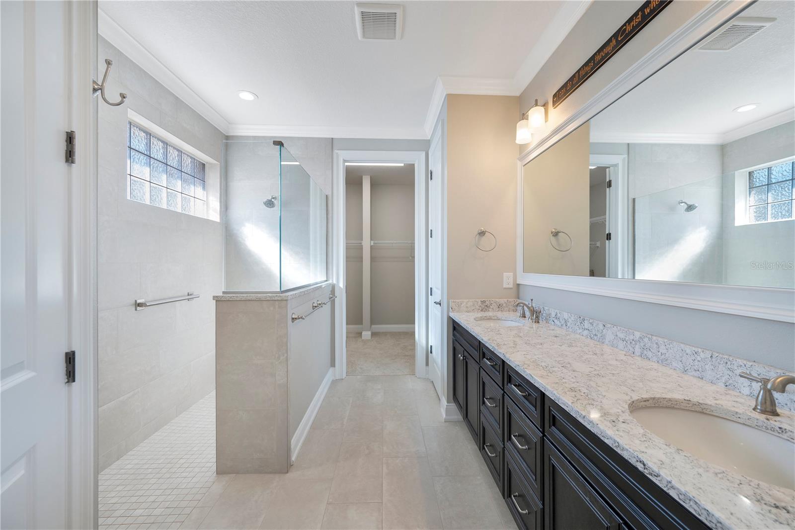 LAKE JAMES PH 4 - Residential