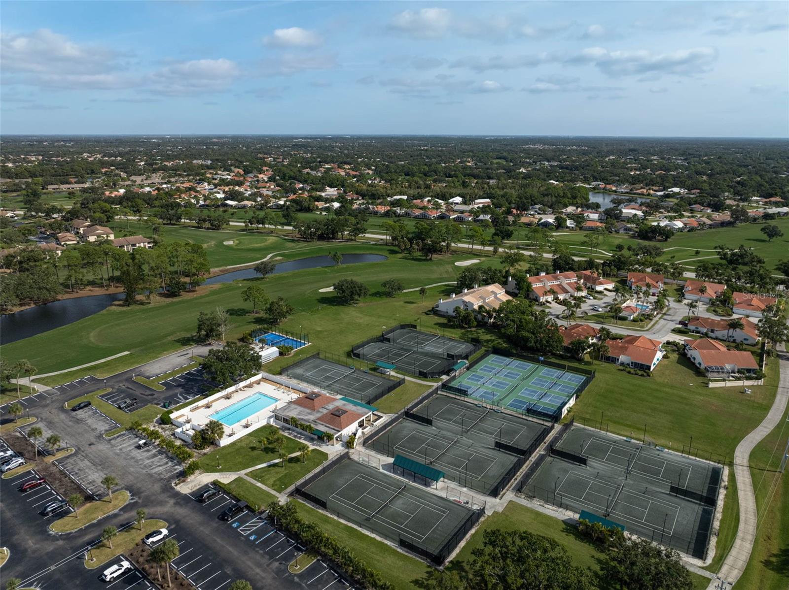 LINKS AT PALM-AIRE - Residential