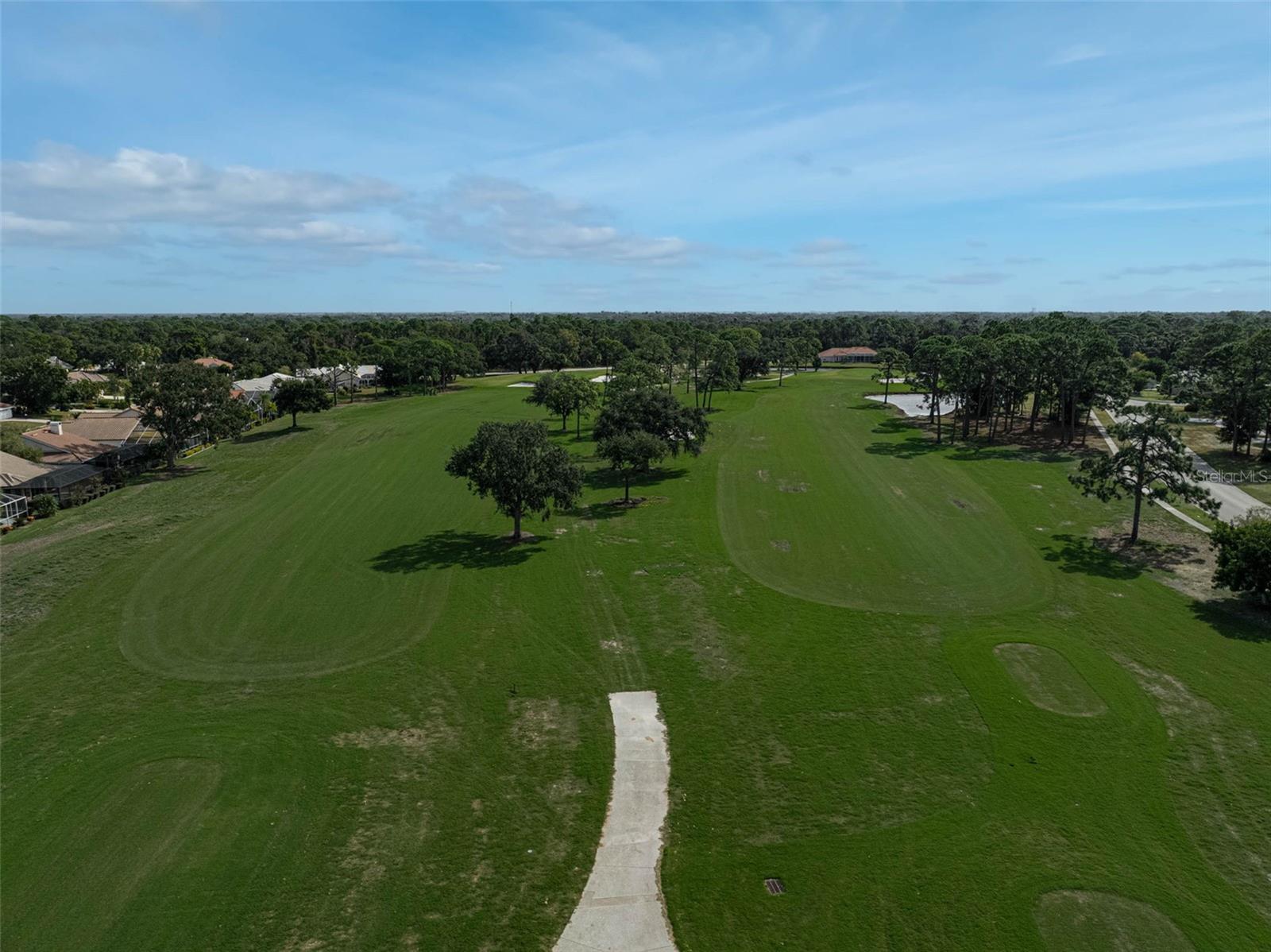 LINKS AT PALM-AIRE - Residential