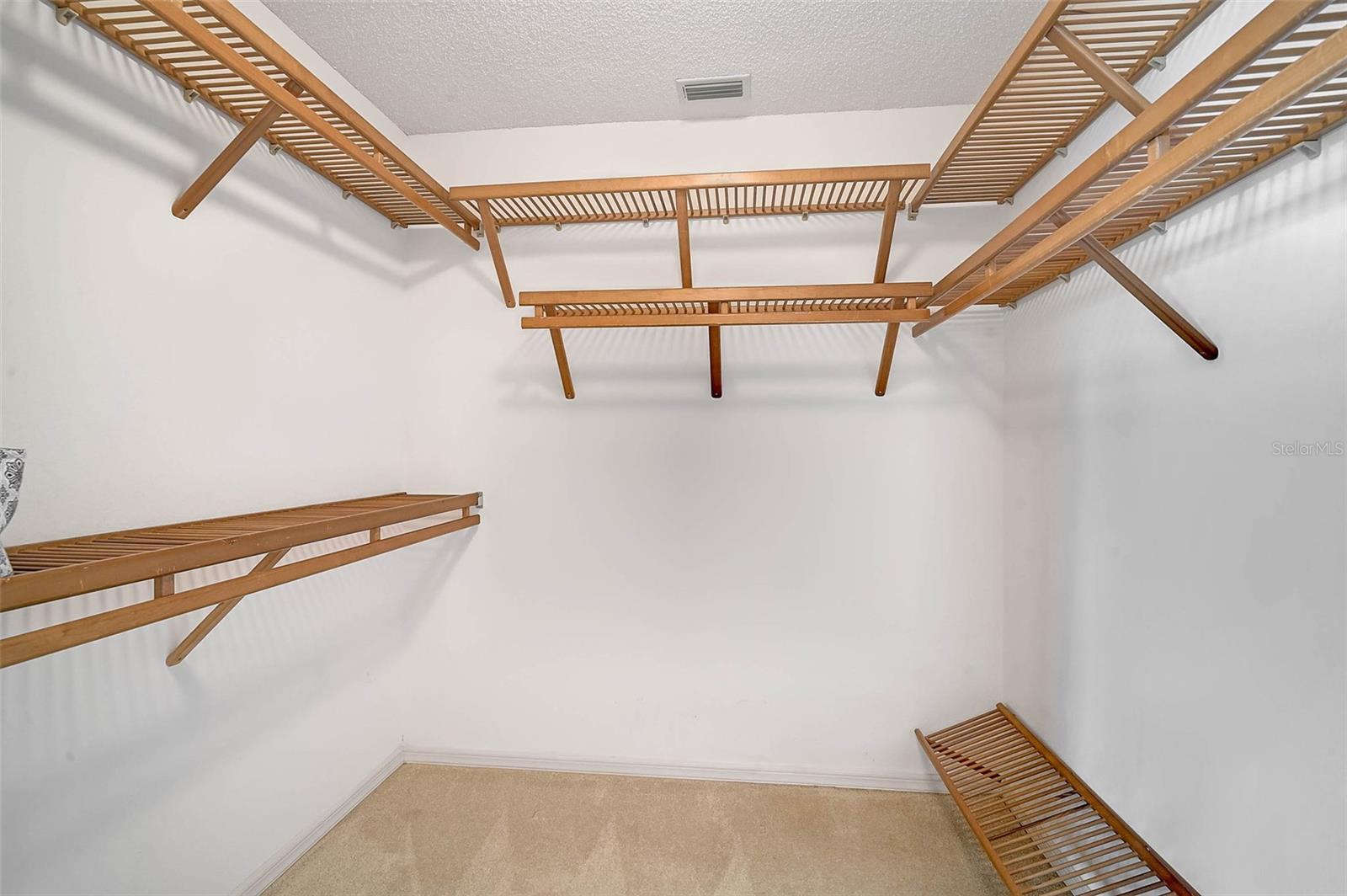 LINKS AT PALM-AIRE - Residential