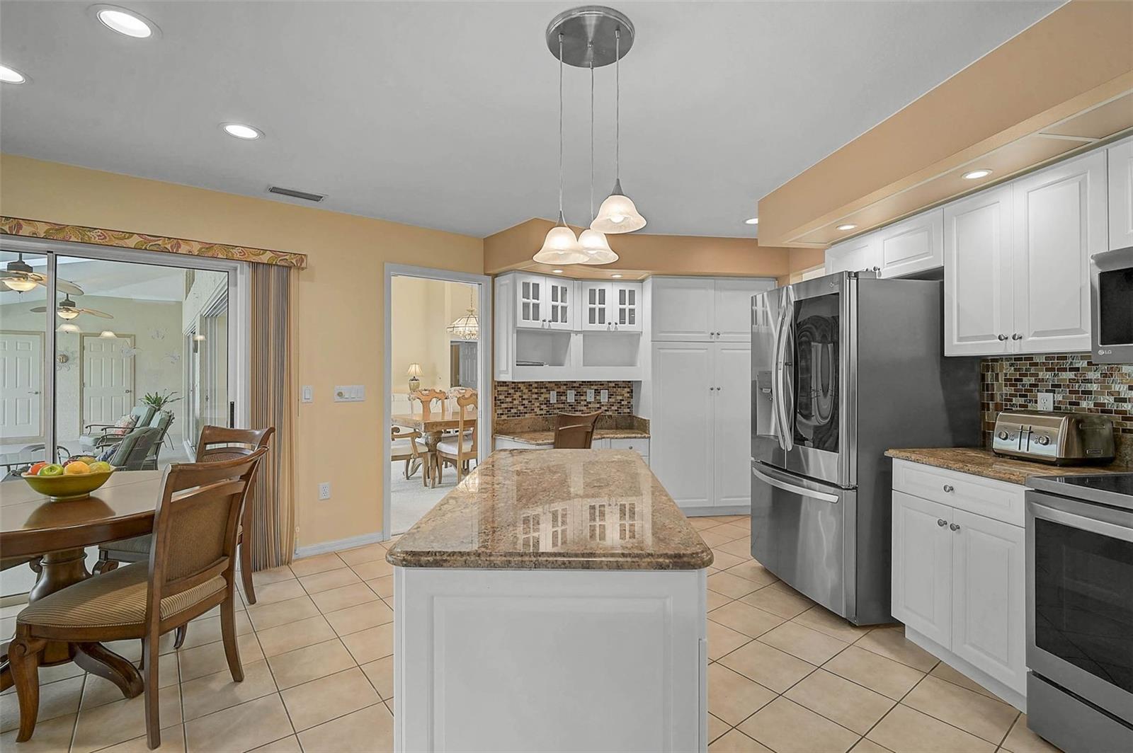 LINKS AT PALM-AIRE - Residential