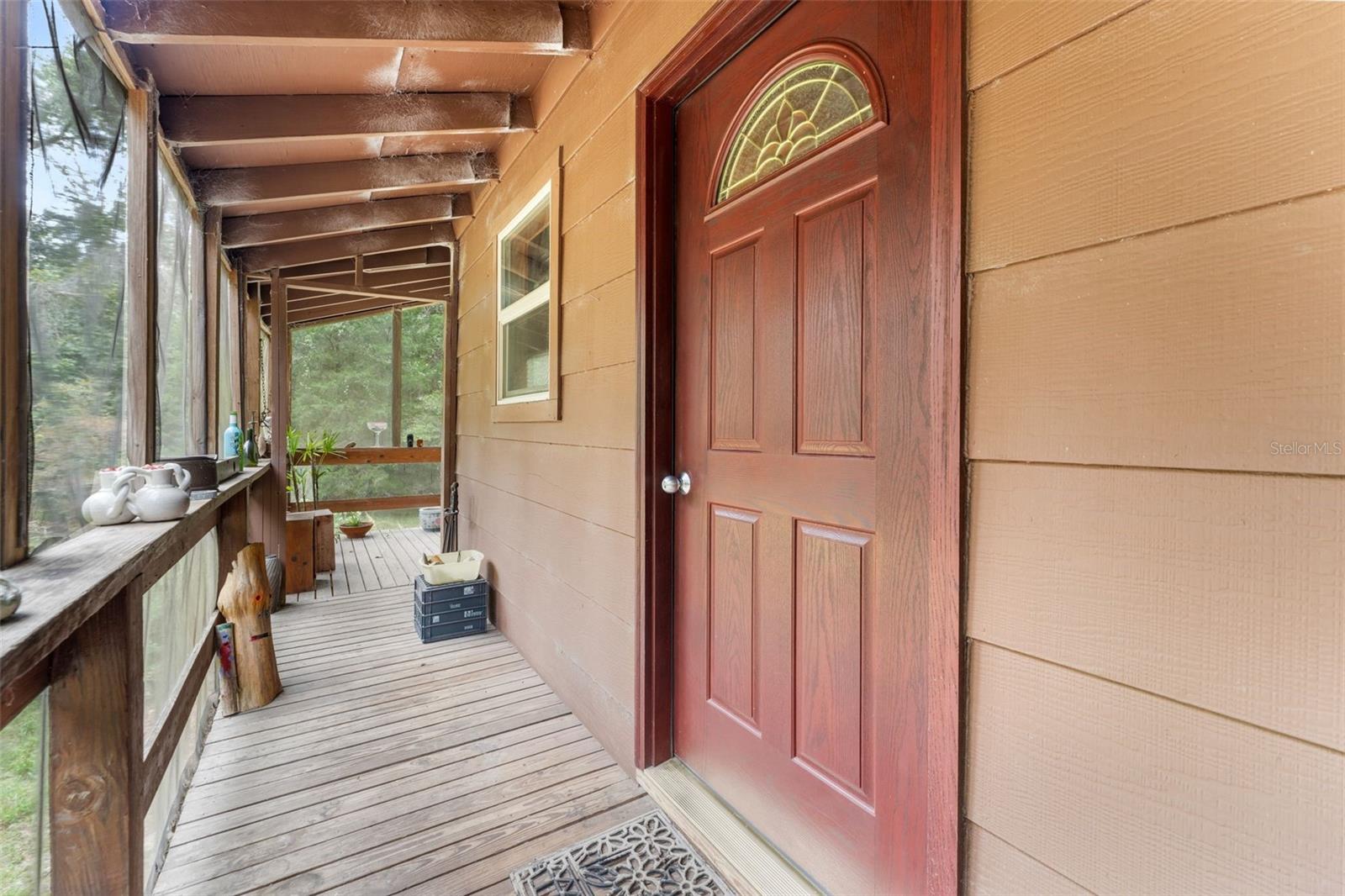 568 SW RATTLESNAKE GLEN
