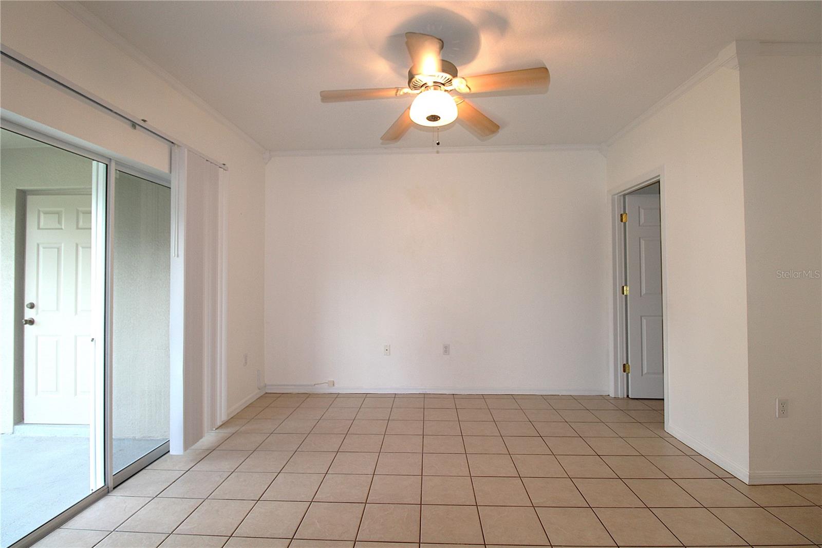 6209 FLAGFISH COURT 102