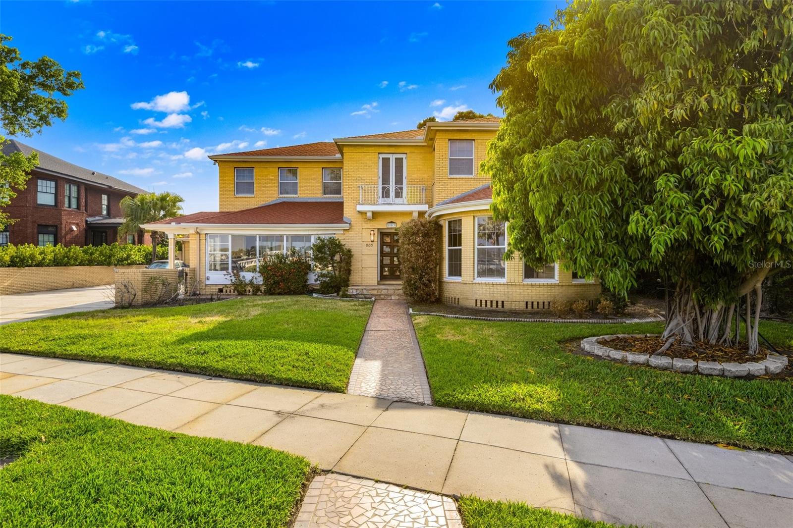 803 BAYSHORE BOULEVARD