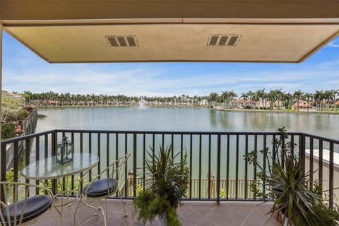 Featured picture for the property U8251531