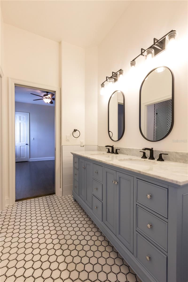 AVILA UNIT 4 - Residential