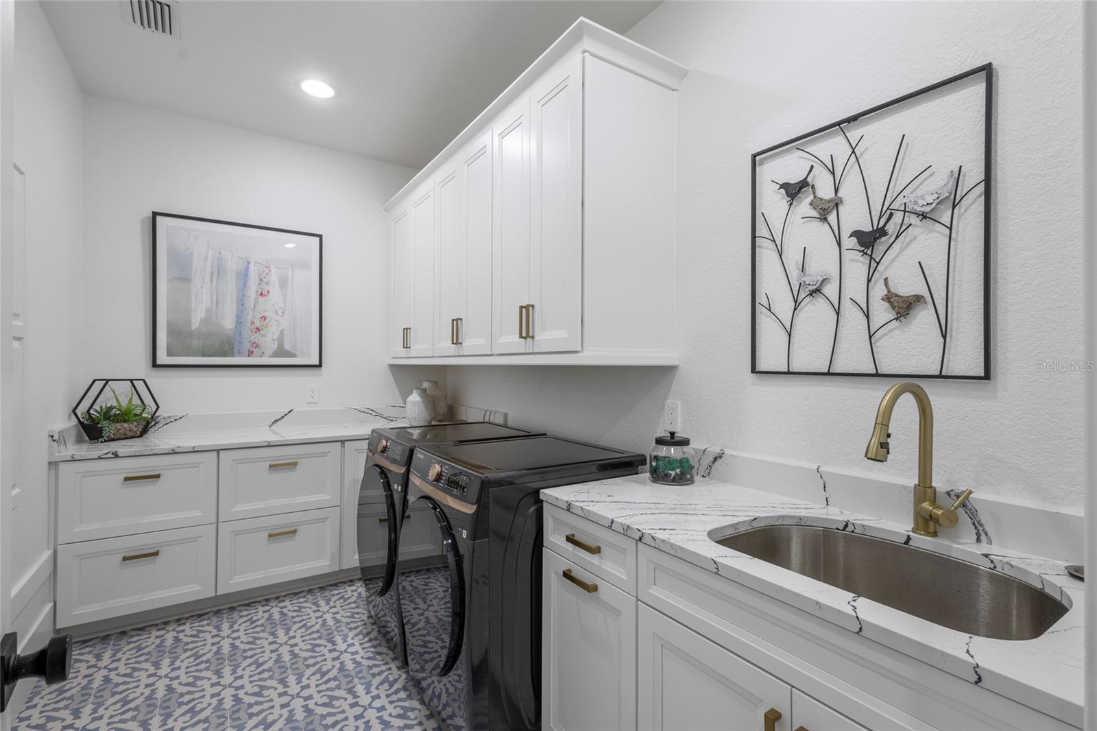 KEENES POINTE 46/104 - Residential