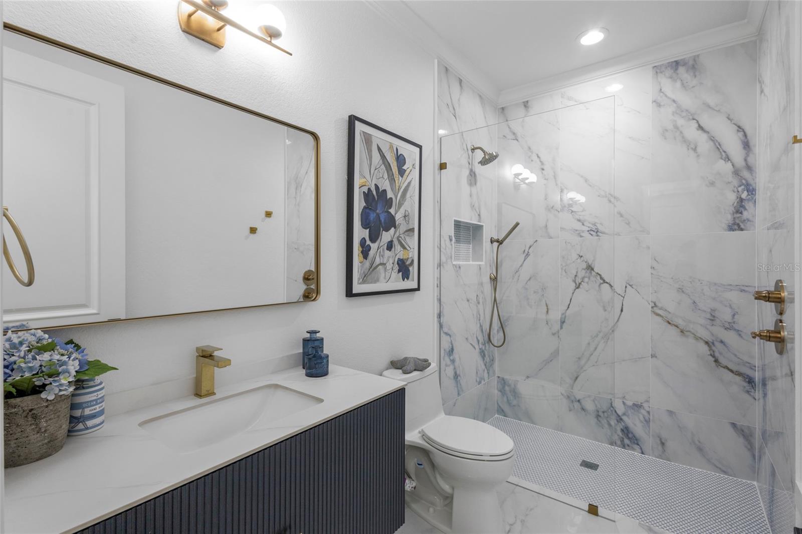 KEENES POINTE 46/104 - Residential