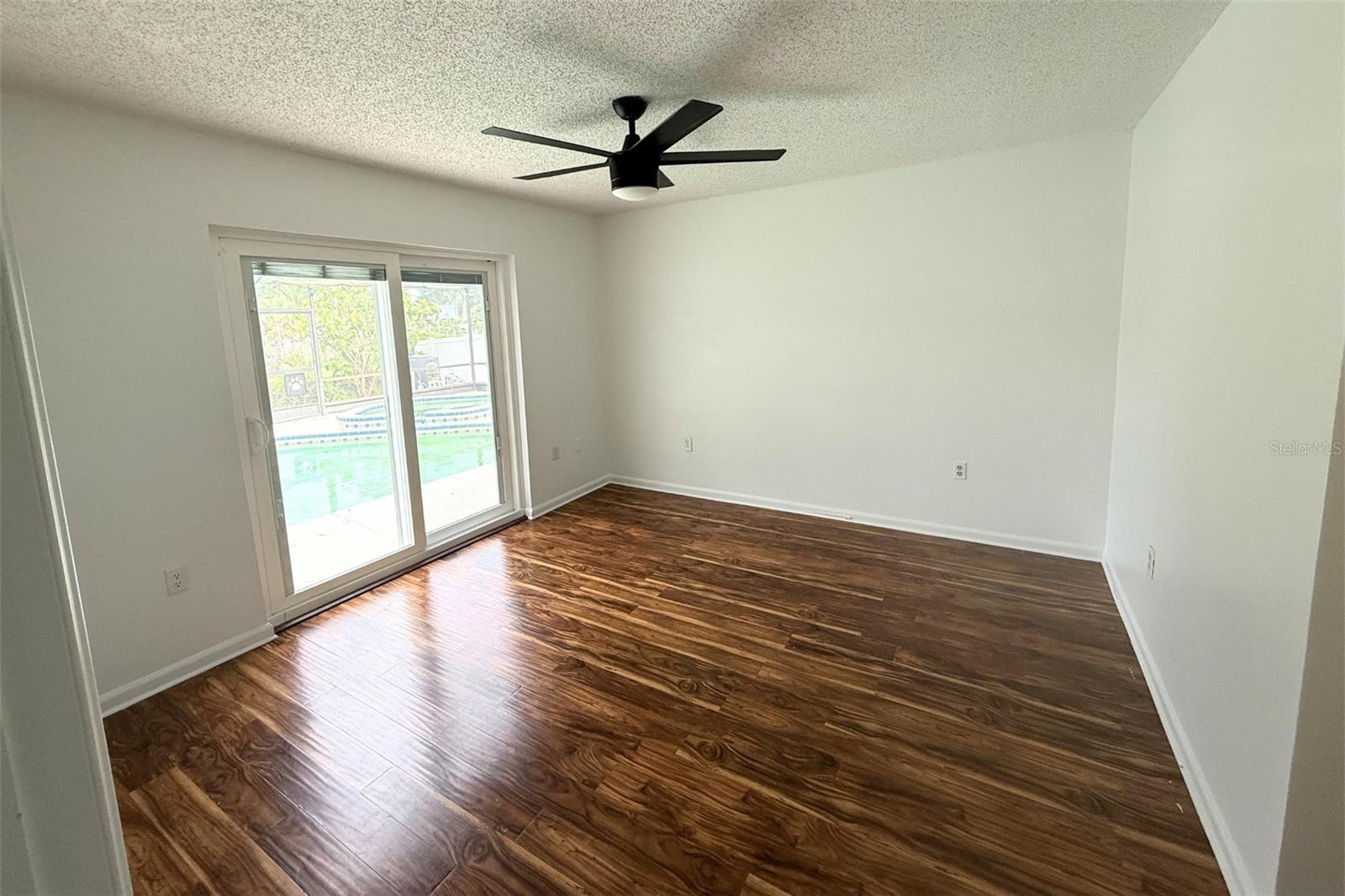 PINEBROOK ESTATES - Residential