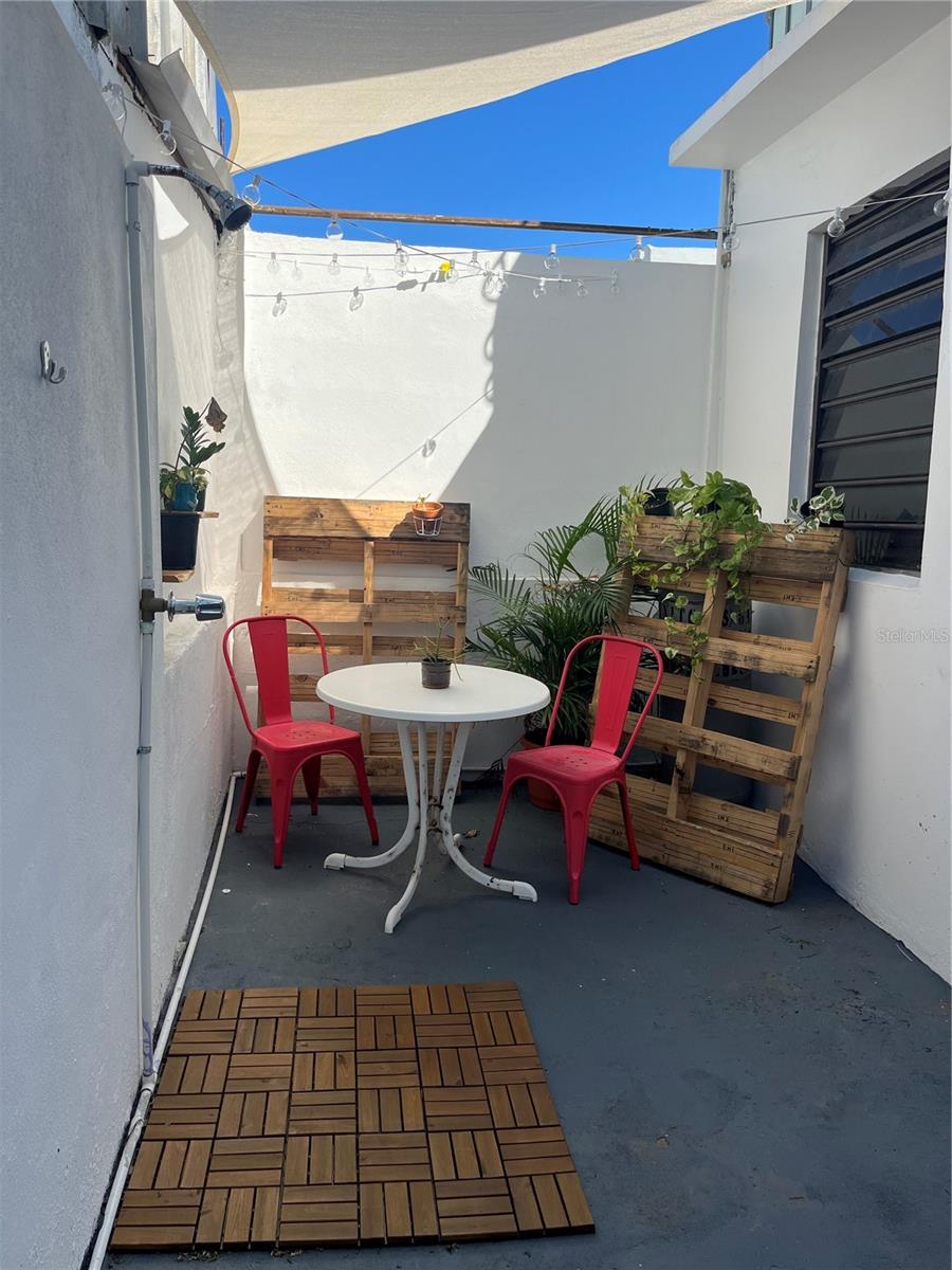 VILLA PALMERAS - Residential Lease