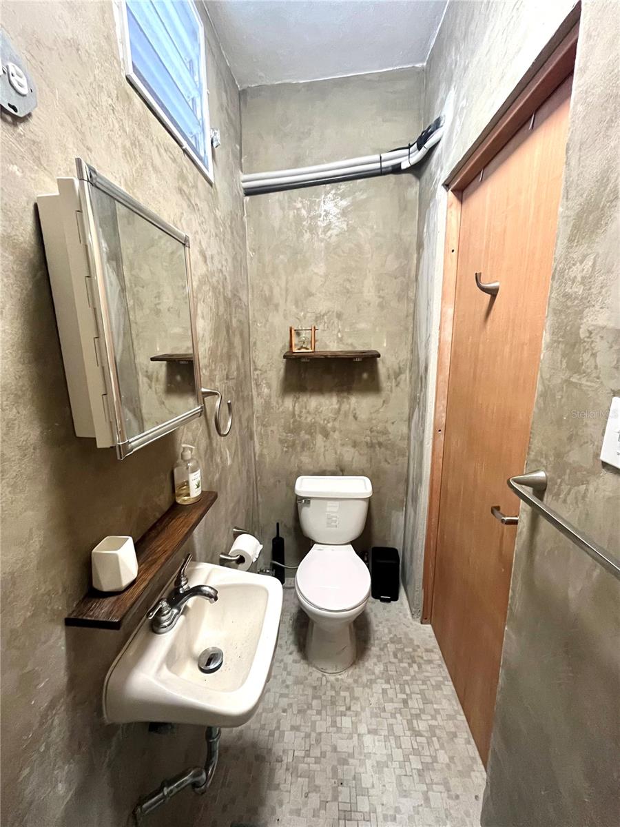 VILLA PALMERAS - Residential Lease