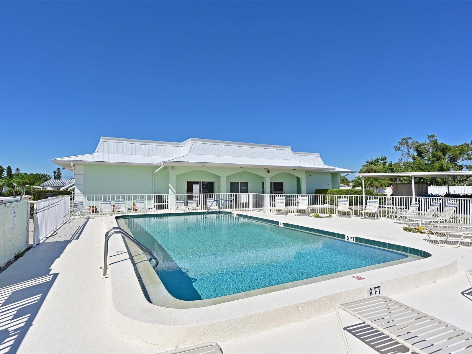 PALMA SOLA SHORES - Residential