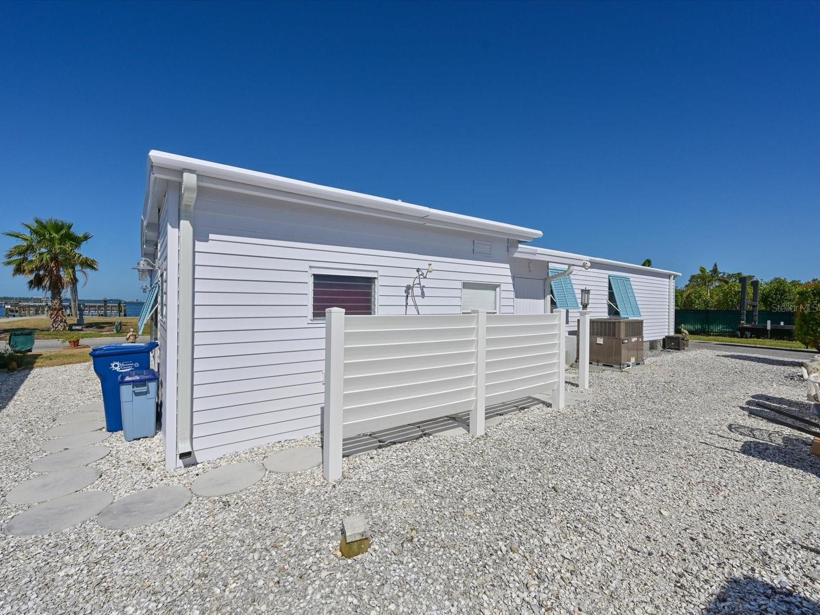 PALMA SOLA SHORES - Residential